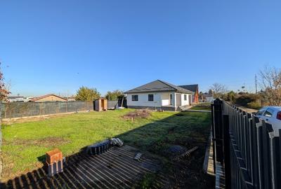 Casa cu garaj Lilieci- teren 540m, canalizare, apa, gaz. - 14