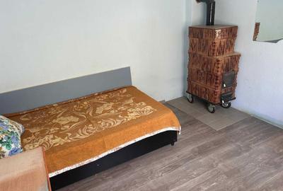 Casă cu 3 camere cu Teren 1000 Mp în Poenari - 1