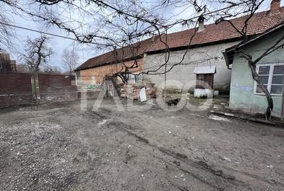 Casa de vanzare 4 camere 125 mpu teren liber 923 mp anexa Comuna Lisa - 2