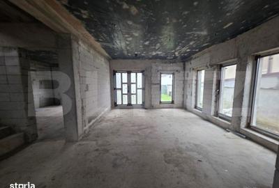 Casă cu 4 camere cu Teren 570 Mp în Central
