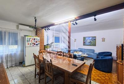 Apartament cu 4 camere decomandat în Girocului
