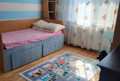 Apartament cu 3 camere, mobilat în Central - 12