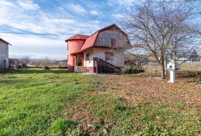 Casă cu 2 camere cu Teren 3301 Mp în Jucu - 6