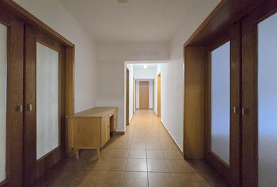 Metrou Piata Unirii -Bulevardul Coposu, 5 camere, 117 mp, bloc 1990 - 12