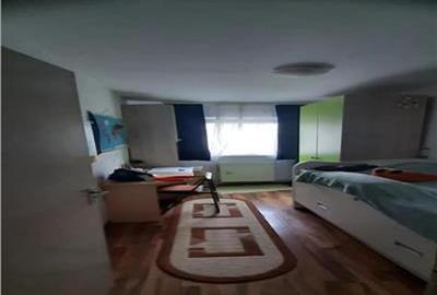 Apartament cu 4 camere, decomandat - zona Astra. Apartament cu 4 camere, decomandat - zona Astra. - 1