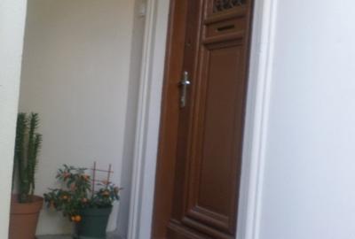 Casă cu 4 camere cu Canalizare în Domenii - 2