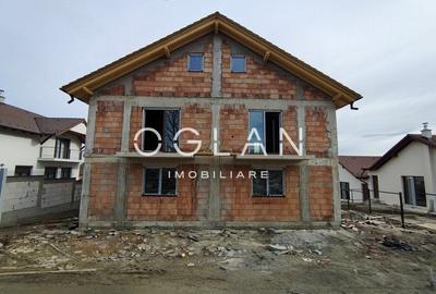 Duplex cu 4 camere cu Canalizare în Central - 15