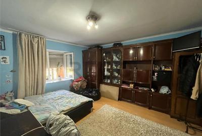 Casă cu 4 camere cu Teren 1439 Mp în Sălard - 11