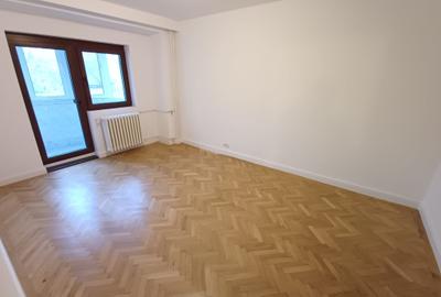 Apartament cu 4 camere decomandat în Unirii - 4