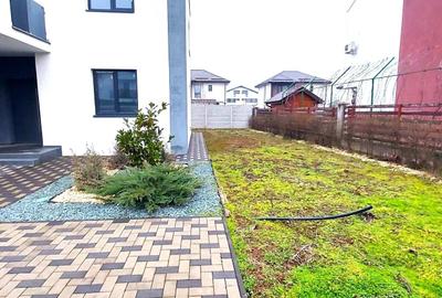 Duplex cu 5 camere cu Canalizare în Central - 4