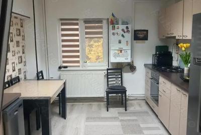 Apartament cu 2 camere decomandat în Central - 2