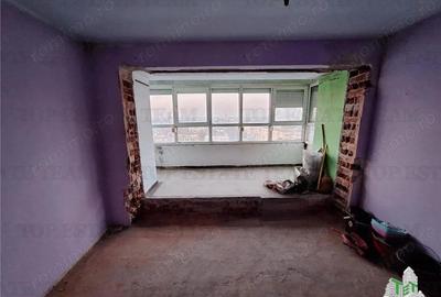 Apartament cu 3 camere semidecomandat în Calea Galați - 2