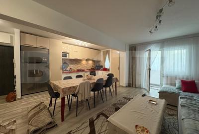 Apartament cu 4 camere , 100 mp cu pivnita in zona pietei Flora