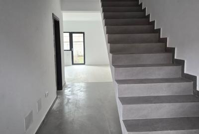 Duplex cu 5 camere cu Canalizare în Haliu - 2