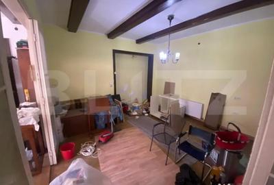 Apartament cu 6 camere decomandat în Central - 8
