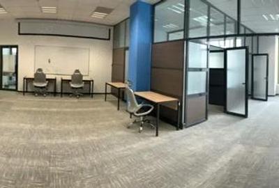 Spațiu comercial, de 100 mp, în Romană