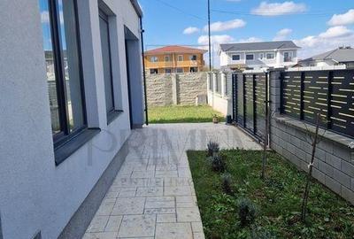 Duplex Mosnita Noua - aproape de strada principala - zona excelenta Duplex Mosnita Noua - aproape de strada principala - zona excelenta - 4
