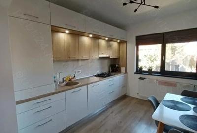 Casă cu 4 camere cu Teren 360 Mp în Balciu - 2