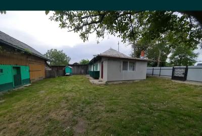 Vand casa + teren, sat Danila, com. Darmane?ti - 2