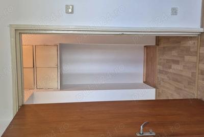 Apartament cu 2 camere semidecomandat în Rahova