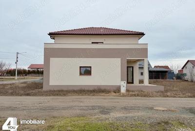 Casă cu Teren 500 Mp în Central - 18