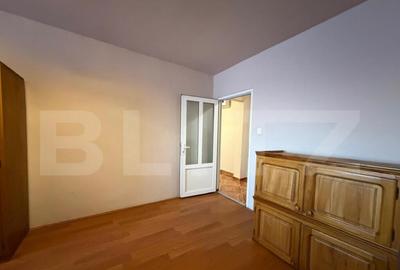Apartament cu 2 camere semidecomandat în Lipovei
