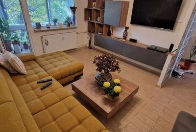 Apartament cu 3 camere semidecomandat în Berceni - 2
