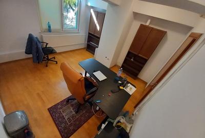 Cotroceni, Plevnei, imobil birouri 2005, etaj 1/4, lift, decomandat, parcare - 1