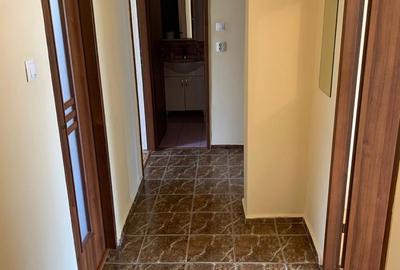 Apartament cu 4 camere în Traian - 3