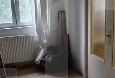 Apartament de vanzare, cu 3 camere, etaj 3, zona Fratelia - 4
