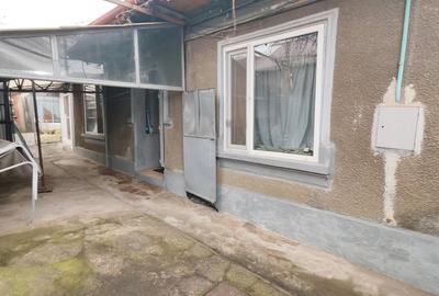 Casă individuală cu 2 camere cu Canalizare în Central - 5