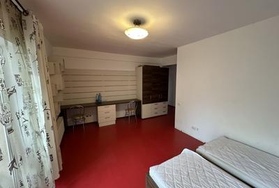 Garsonieră decomandată, mobilată în Florești - 2