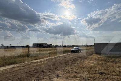 Teren de 566 mp, în Central