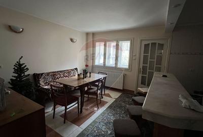 Casă cu 6 camere cu Teren 294 Mp în Gării - 11