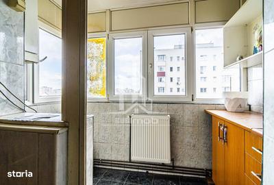 Apartament cu 3 camere semidecomandat în Berceni - 7