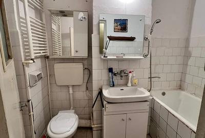 Vand apart 1 cam zona ?colilor - 4