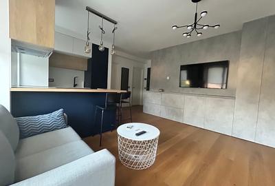 Apartament cu 2 camere semidecomandat, mobilat în Băneasa