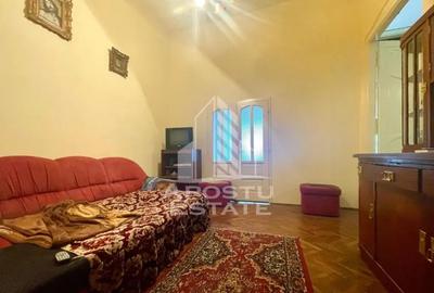 Apartament cu 3 camere semidecomandat în Central - 6