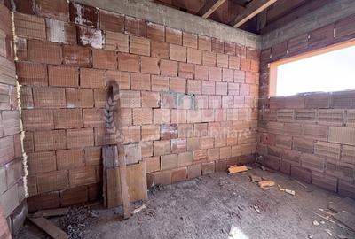 Duplex cu 5 camere cu Canalizare în Iris - 7