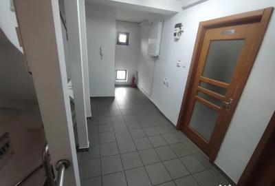 Spațiu comercial, de 200 mp, în 1 Mai - 1