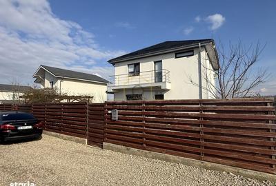 Casă cu 4 camere în Săbăreni - 5