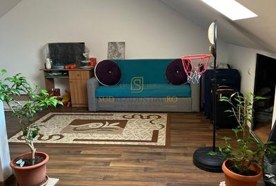 Duplex cu 4 camere cu Canalizare în Central - 6