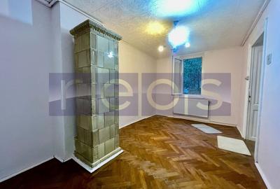 Casă individuală cu 2 camere cu Canalizare în Calea Victoriei - 1