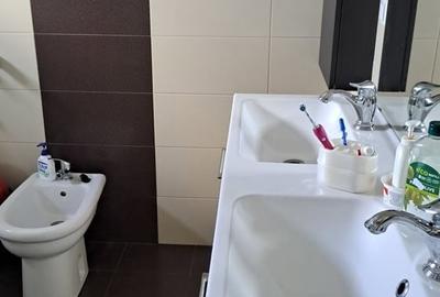 Casă cu 5 camere cu Teren 408 Mp în Găgeni - 1