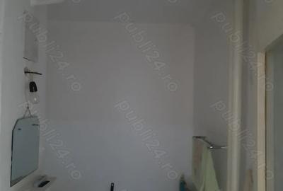 Apartament cu 3 camere semidecomandat în Central - 2