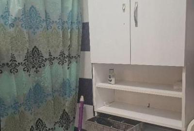 Apartament cu 2 camere decomandat, mobilat în Far