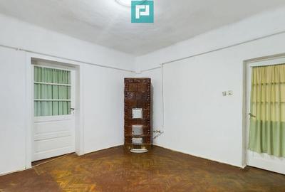 Casa cu 4 camere de vanzare in Sega - 1