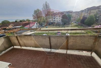 Apartament cu 2 camere decomandat în Central - 1