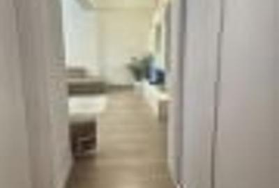 Apartament cu 3 camere decomandat în Sisești