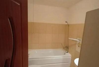 Apartament 3 camere, decomandat - zona Garii - 4